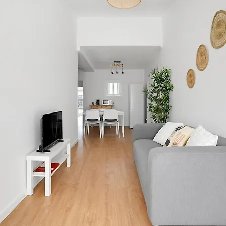 Sunny 2 Bedroom Apartment In Almada - Balconies With River View Exterior photo